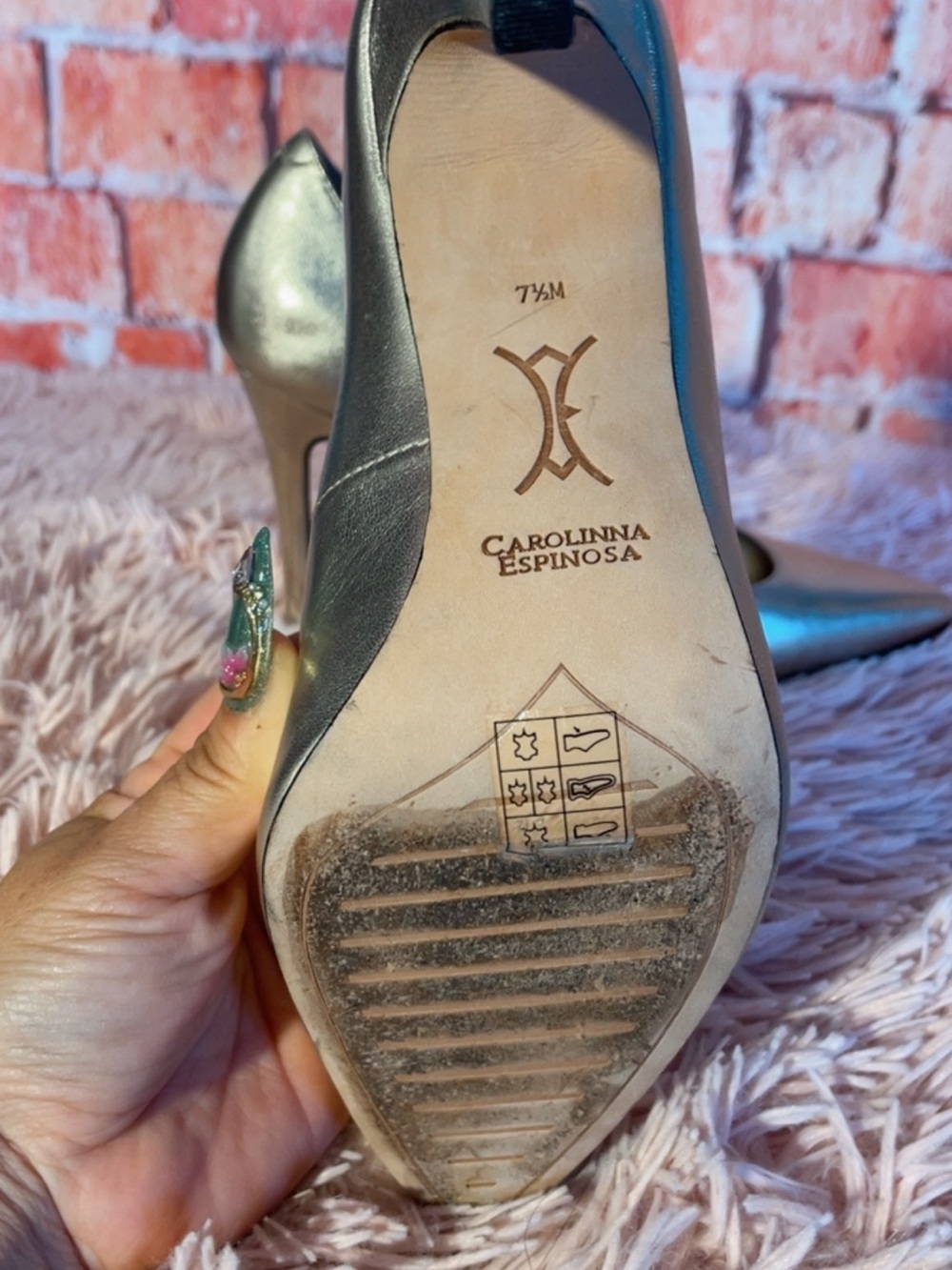 Silver Pointed-Toe Heels - Picture 6 of 6